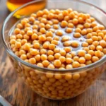 entdecken sie, wie das einweichen von kichererbsen mit apfelessig für 12 stunden blähungen verhindert und die verdauung verbessert.